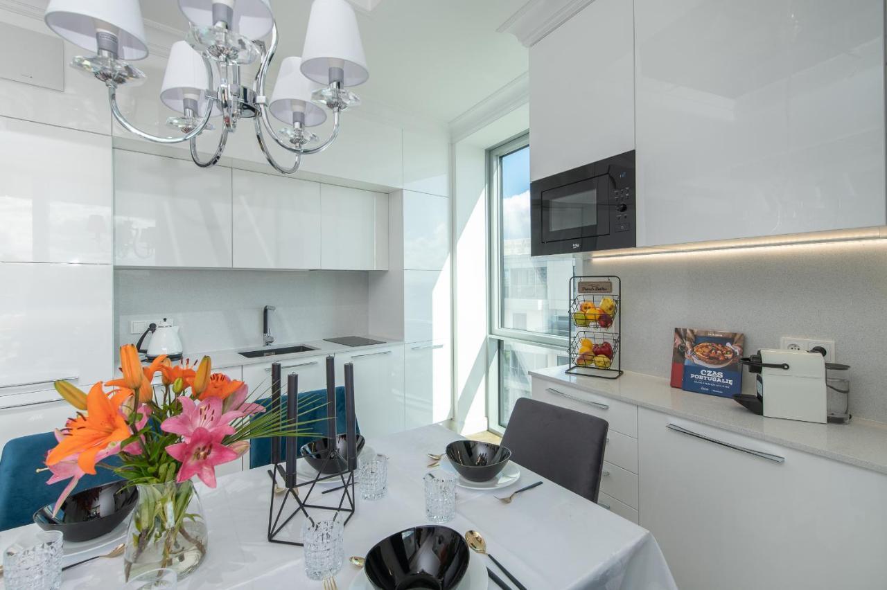 Yacht Park Premium Apartment Sea View Гдиня Екстер'єр фото